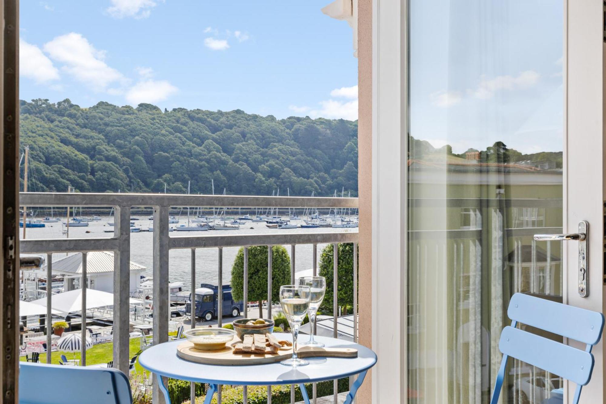 Dart Marina - Luxury Apartment On Marina Дартмаут Экстерьер фото